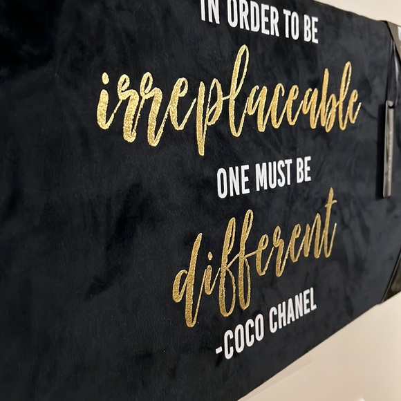 Bebe wall decors - Picture 2 of 3